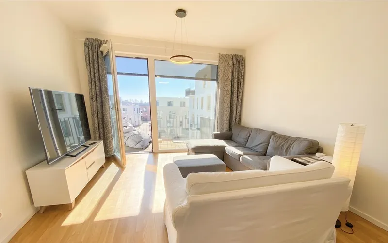 Möblierte 2-Zimmer-Wohnung mit Süd-Balkon & TG-Stellplatz im Lichten'hain (Berlin-Rummelsburg) — photo 1